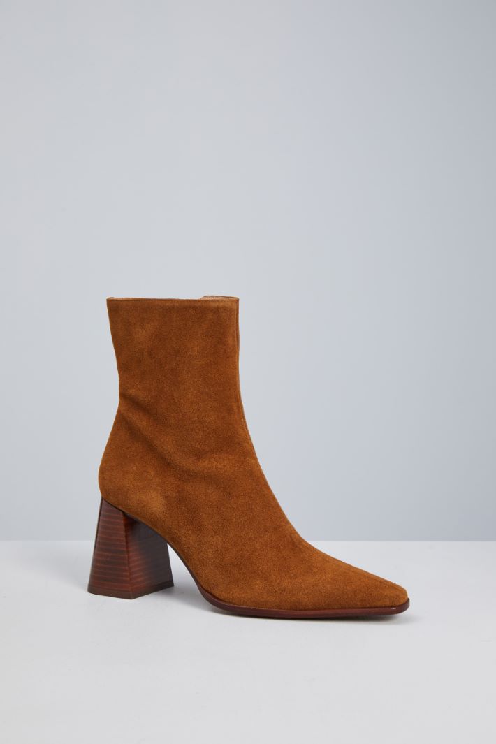 Suede ankle boots with heels Intrend - 2