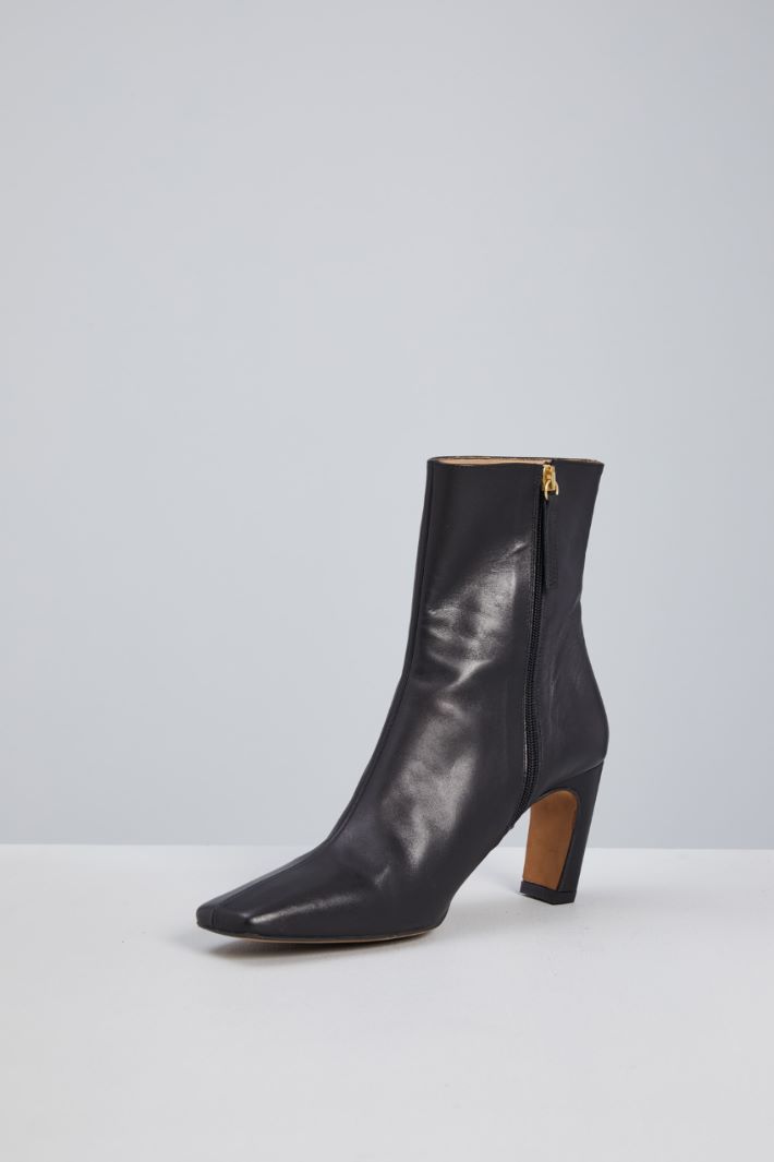 Square toe ankle boots Intrend - 3