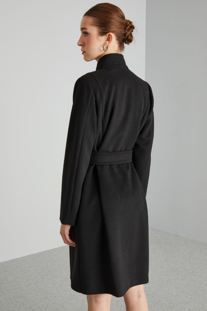 Coat with asymmetrical closure Intrend - 2