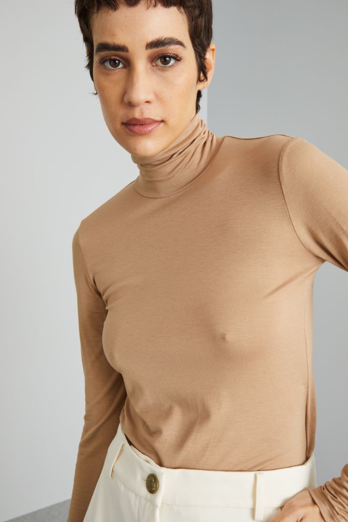 Fitted jersey turtleneck Intrend - 4