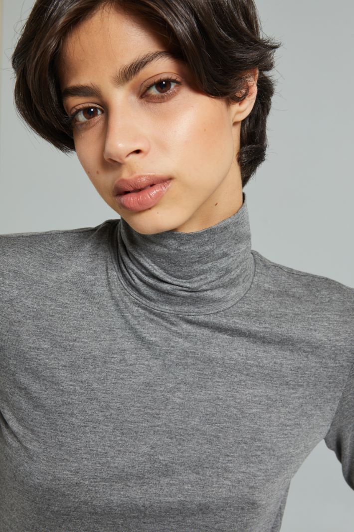 Fitted jersey turtleneck Intrend - 4