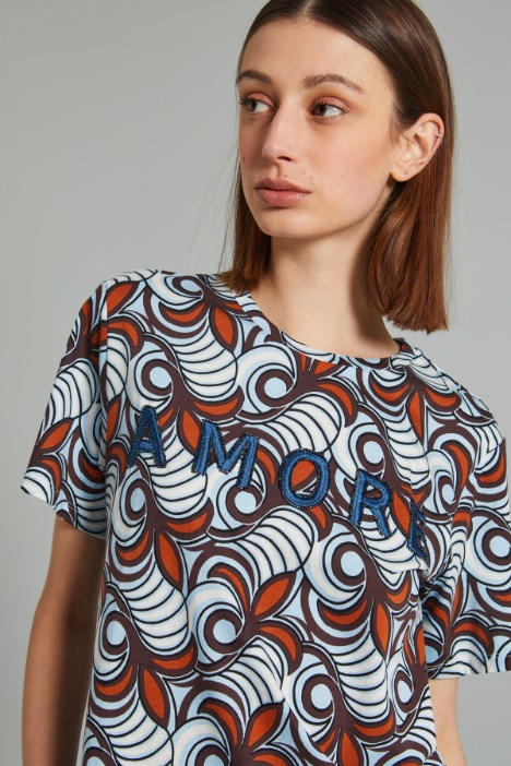 T-shirt con spacchetti