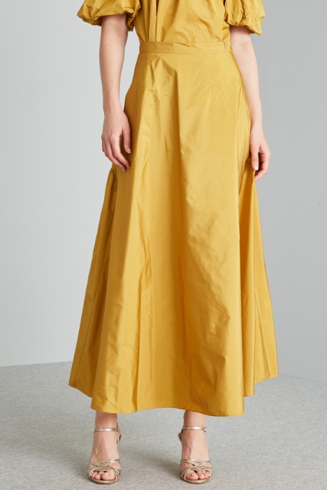 Gonna a campana con balza