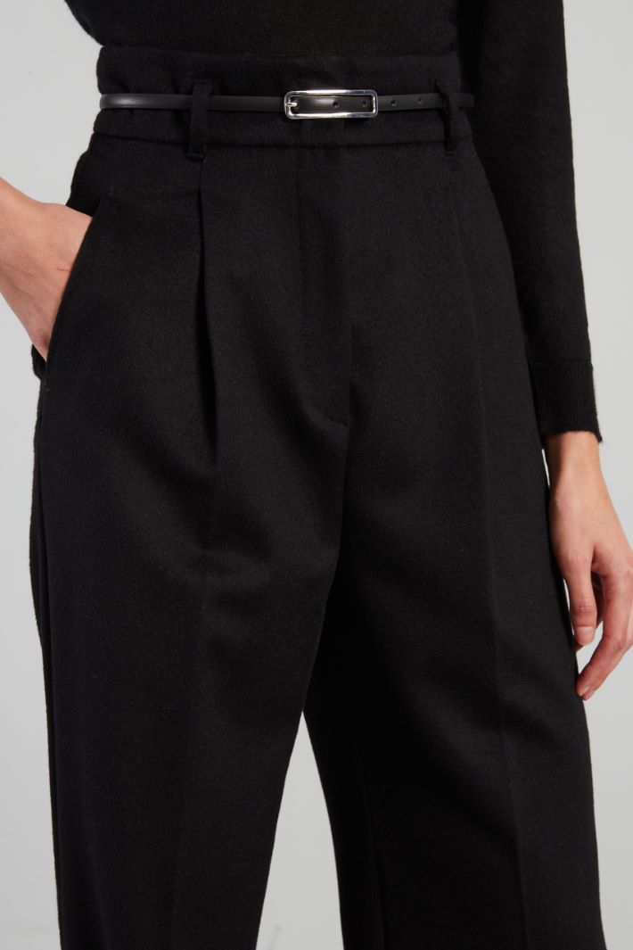 Pantaloni con cintura sottile Intrend - 4