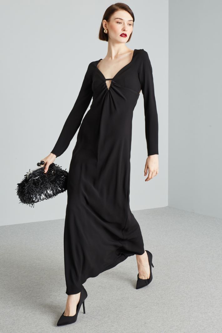 V-neck long dress Intrend