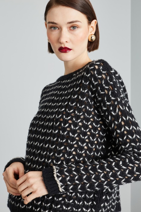 Maglia con strass ai polsi