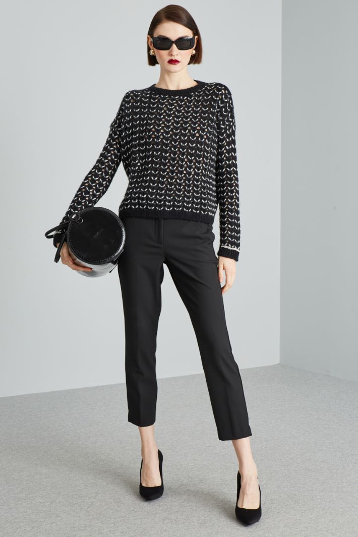 Sweater with rhinestone-decorated cuffs Intrend