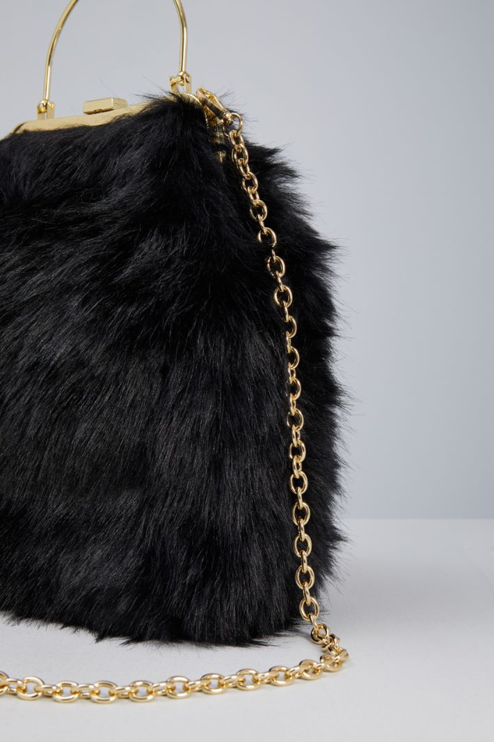 Faux fur clutch Intrend - 4