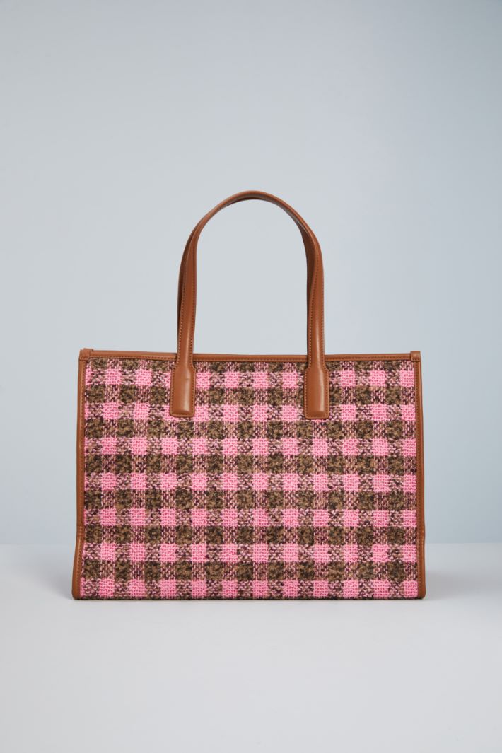 Shopping tote in bouclé fabric Intrend - 3