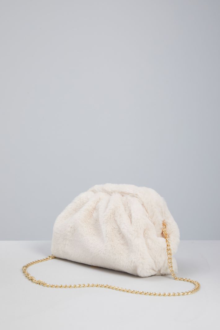 Fur-effect clutch Intrend - 2