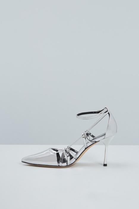 Décolleté laminate