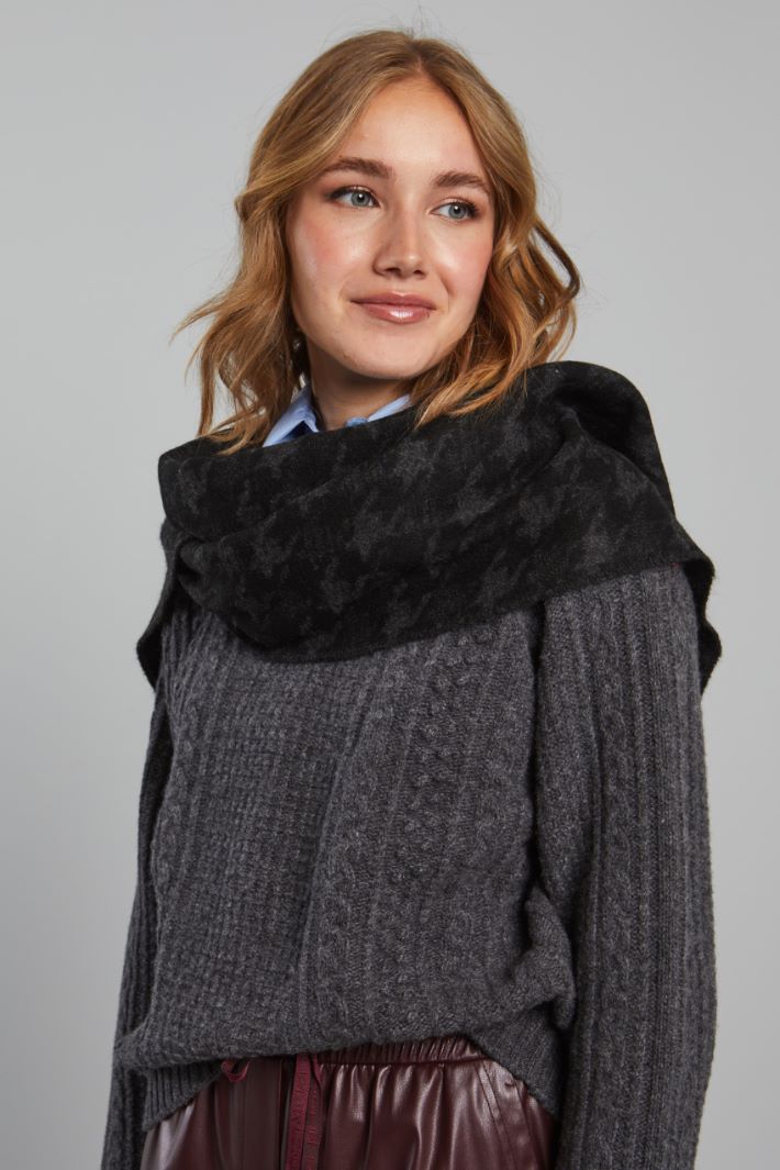 Fringed jacquard scarf Intrend - 2