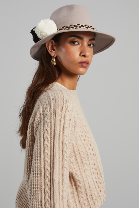 Fedora with braids and pom pom Intrend