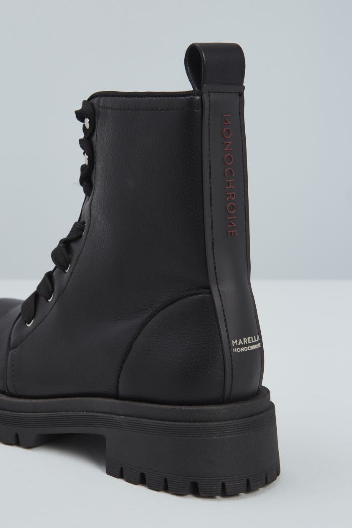 Combat boots with rubber inserts Intrend - 4