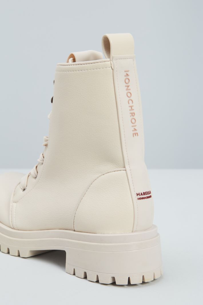 Combat boots with rubber inserts Intrend - 4