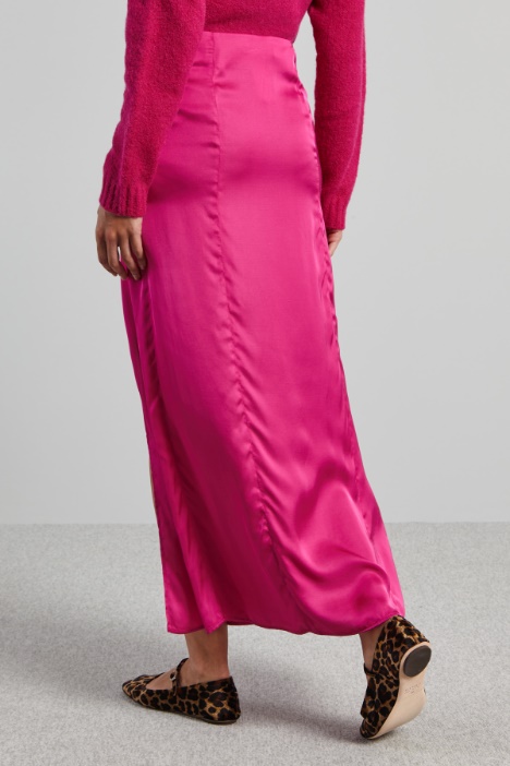 Gonna lunga in raso con spacco