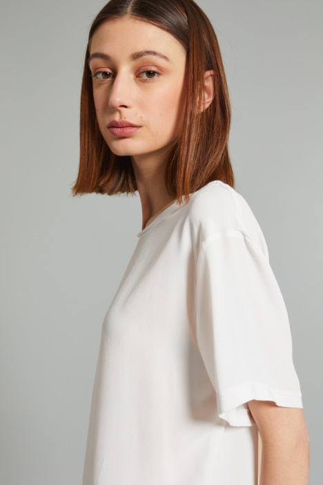 Blusa boxy in misto seta