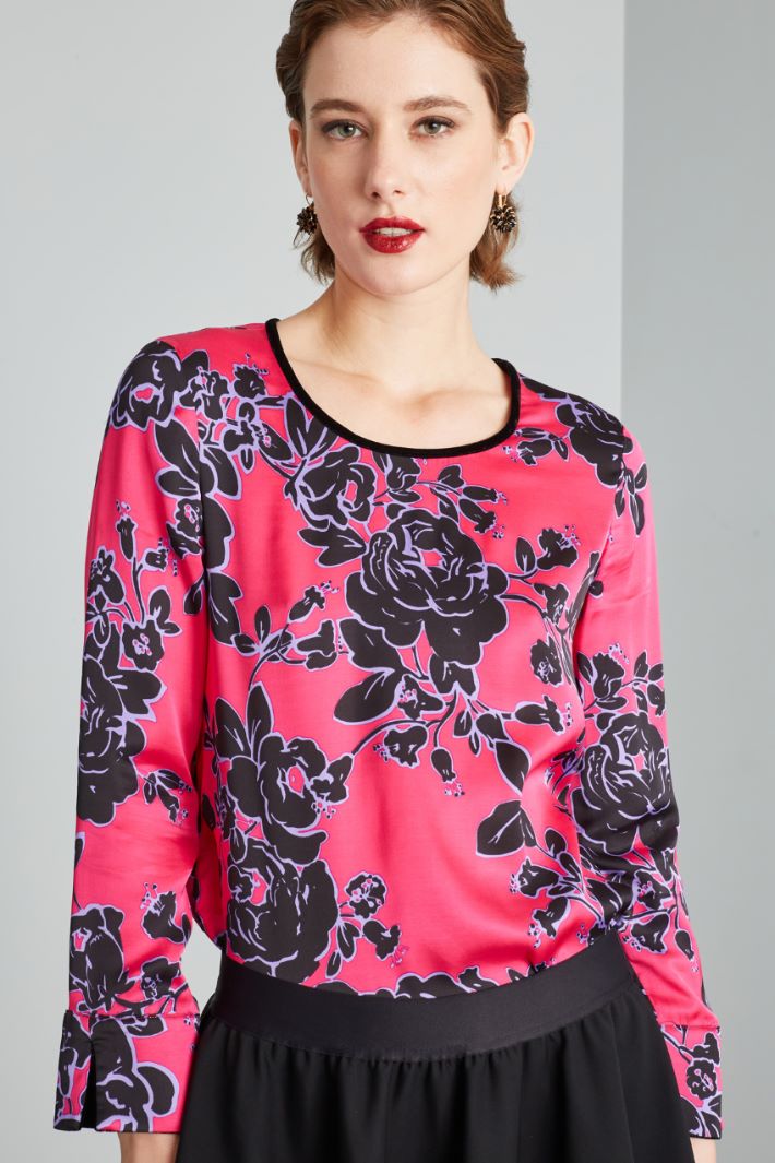 Blouse with velvet details Intrend - 4