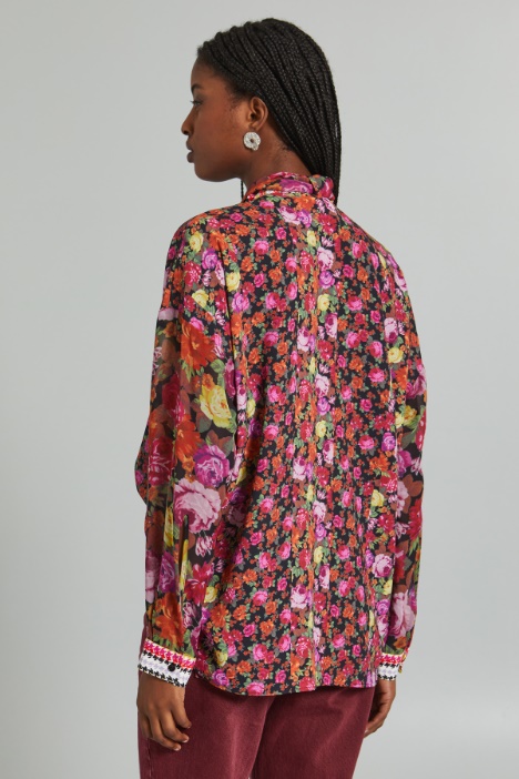 Camicia con collo a foulard