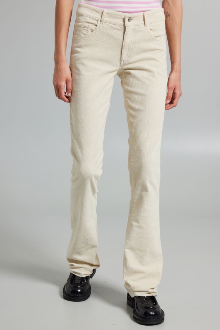 Low-rise bootcut trousers Intrend - 3