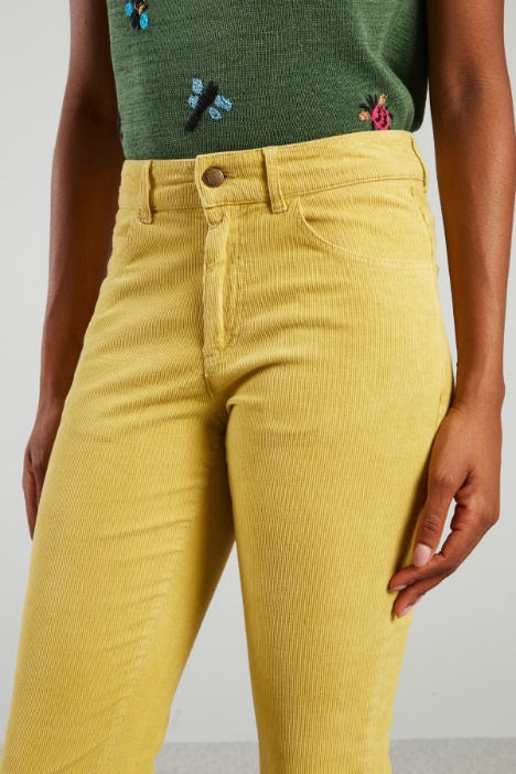 Pantaloni flare in velluto