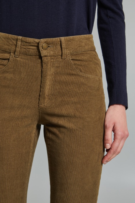 Pantaloni flare in velluto
