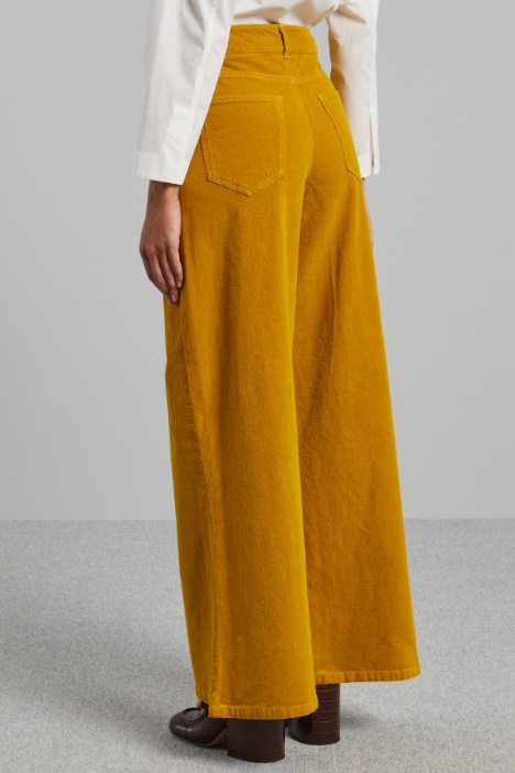 Pantaloni a zampa in velluto