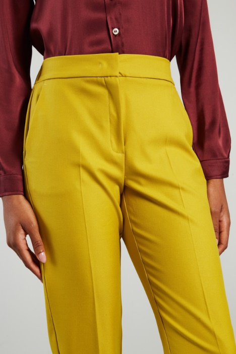 Pantaloni carrot in batavia