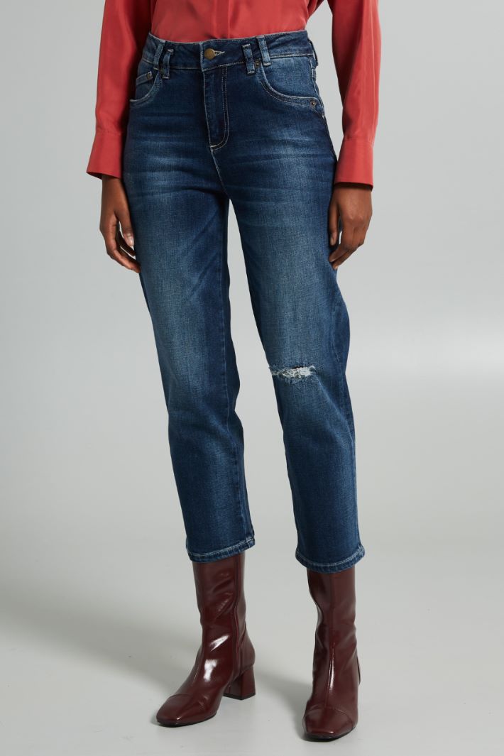 Jeans con strappo Intrend - 3