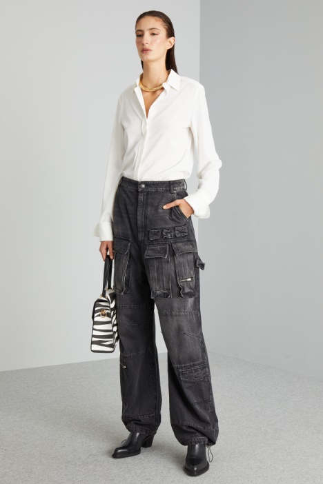 Jeans cargo in denim Intrend