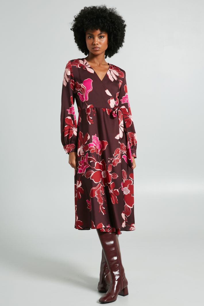 Satin wrap dress  Intrend - 3