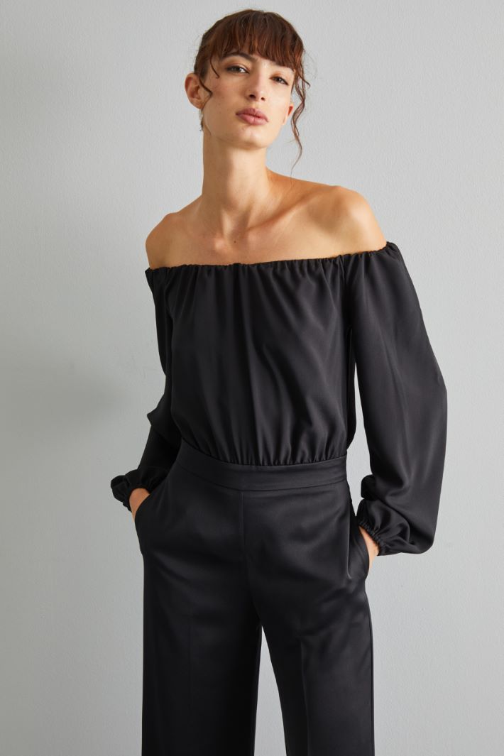 Off-shoulder jumpsuit Intrend - 3