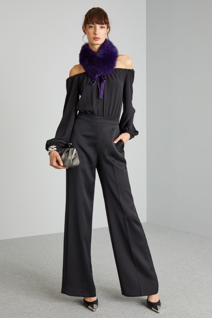 Off-shoulder jumpsuit Intrend