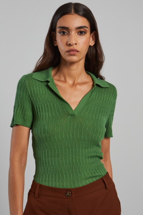 Short-sleeved fitted sweater Intrend