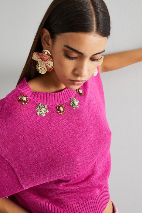 Maglia corta con ricami