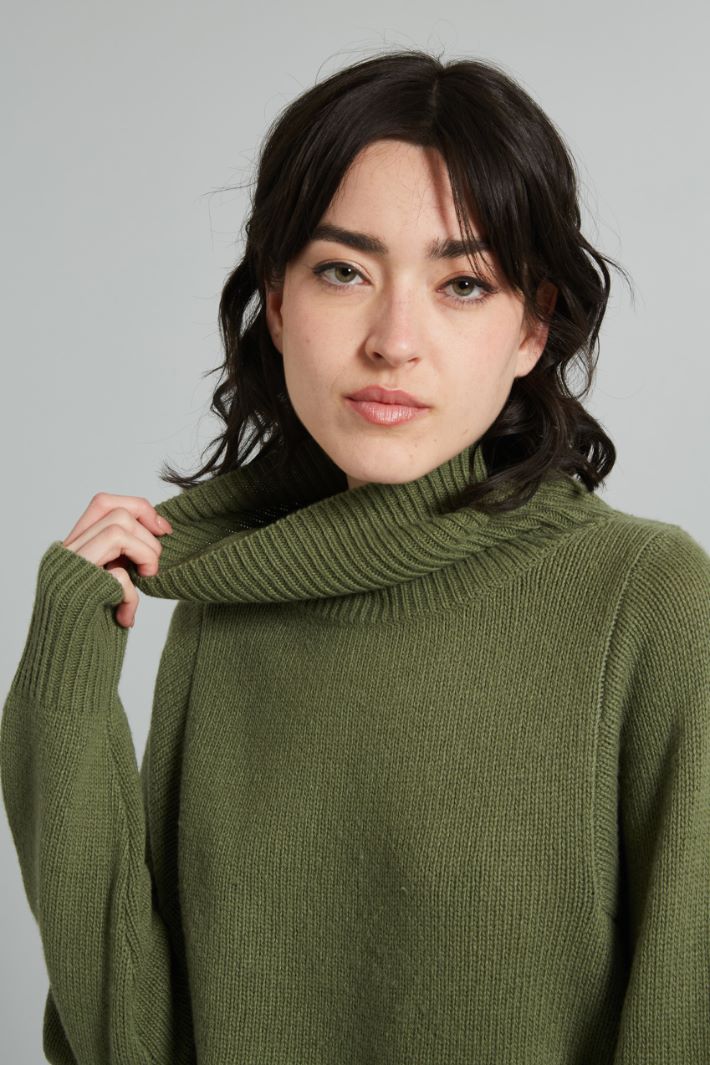 Sweater with soft neck Intrend - 4