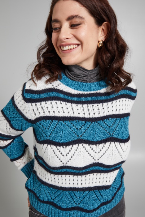 Maglia traforata in lana