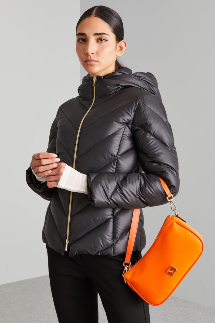 Quilted hooded jacket Intrend - 3