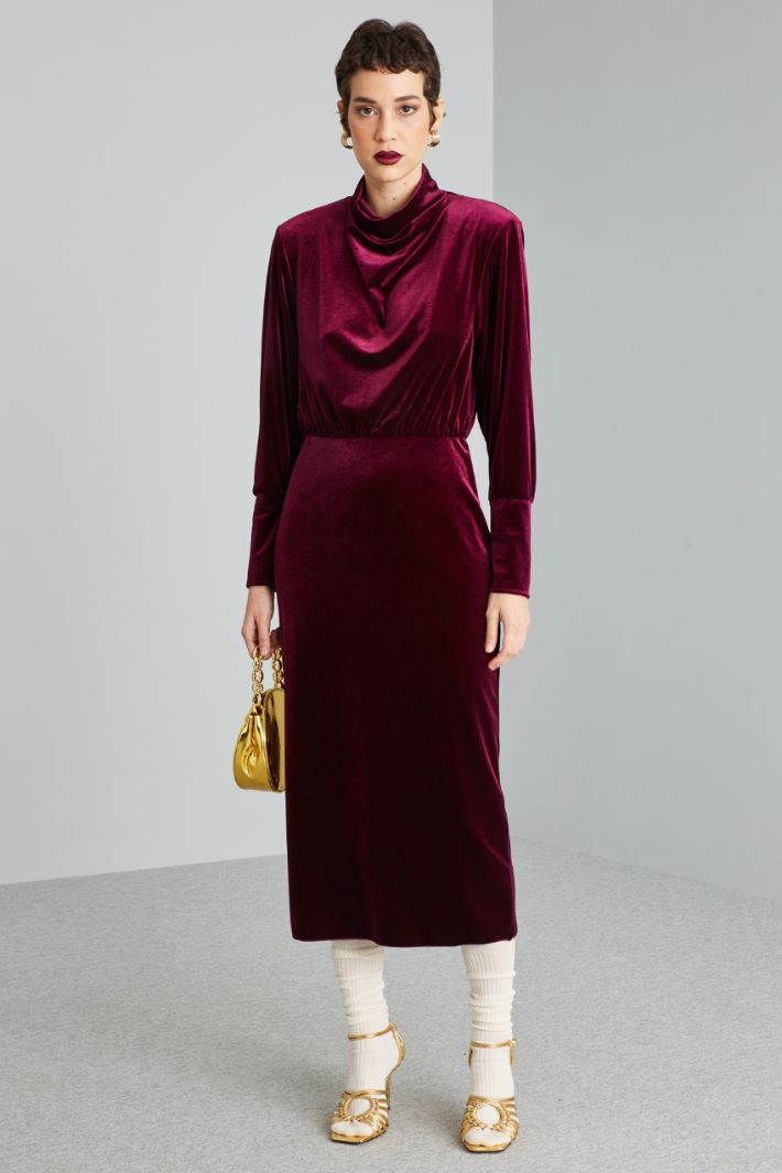 Velvet-jersey midi dress Intrend - 3