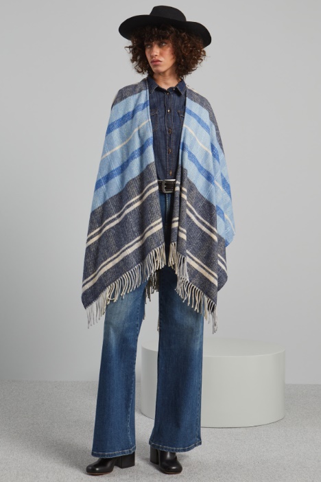 Fringed poncho Intrend