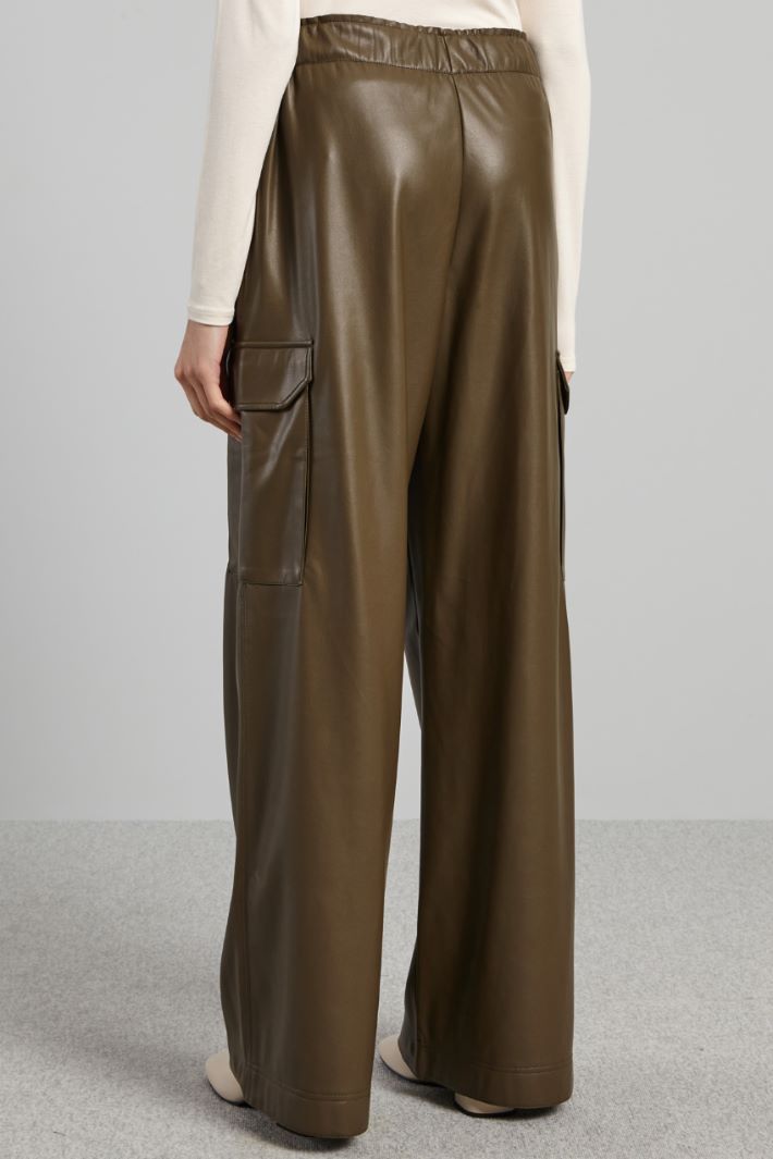 Faux leather cargo trousers Intrend - 2