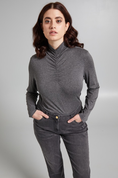 Gathered turtleneck sweater Intrend