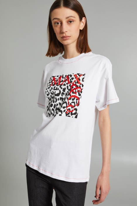 Embroidered T-shirt Intrend