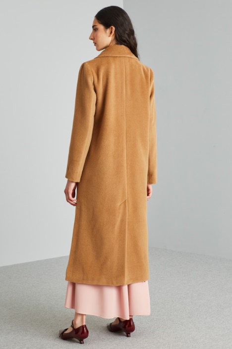 Cappotto con maxi rever