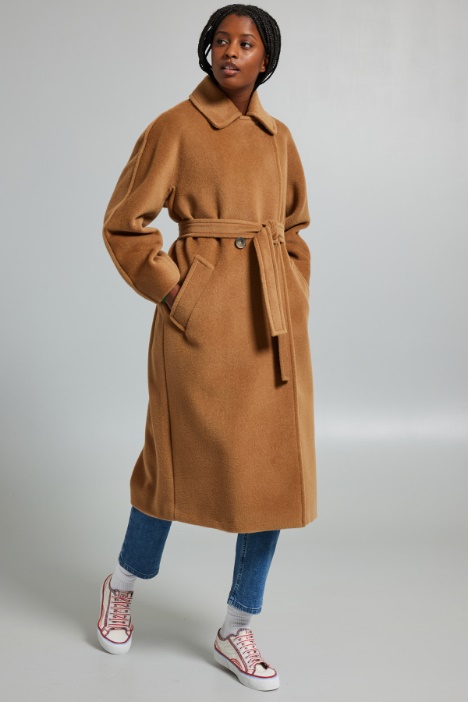 Cappotto over con cintura