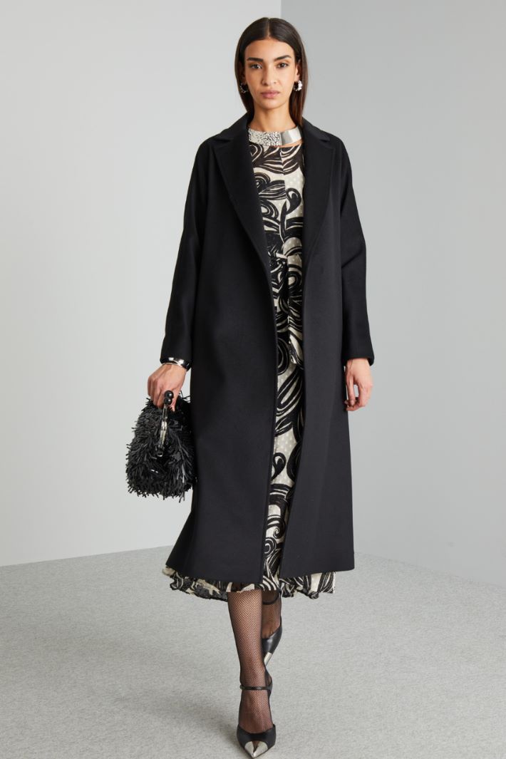 Wool coat with belt Intrend