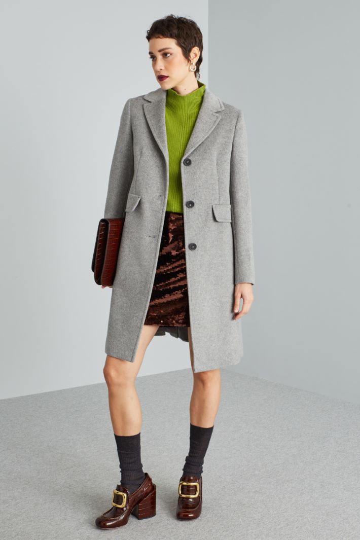 Coat with back slit Intrend