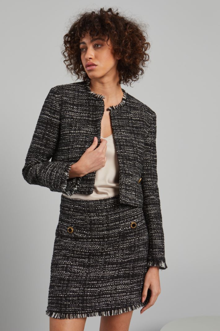 Short jacket with fake pockets Intrend - 3