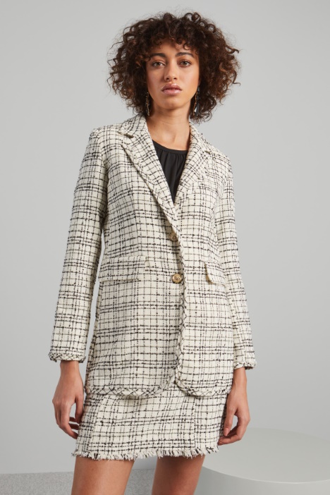 Blazer with fringed hem Intrend