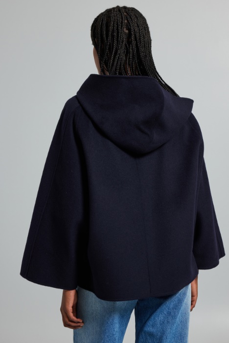 Mantella con cappuccio